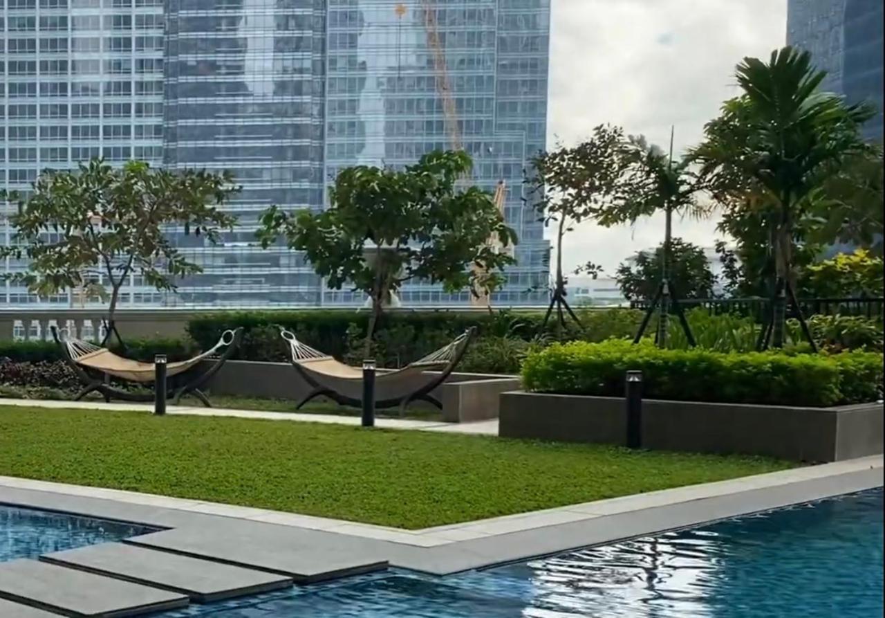 1 Bedroom Condo Uptown Parksuites Bgc, High Floor, Morning Sun Manila Ngoại thất bức ảnh