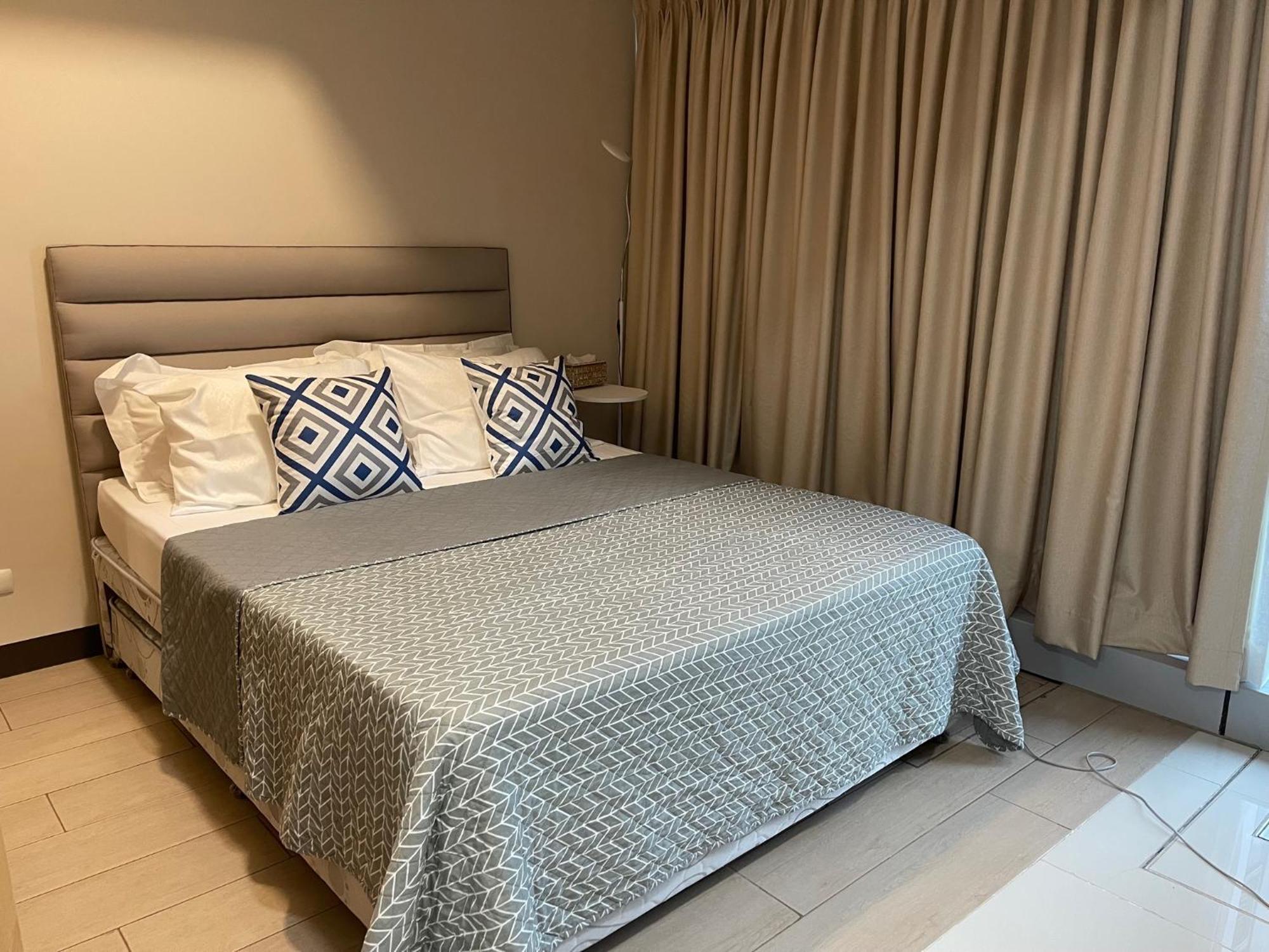 1 Bedroom Condo Uptown Parksuites Bgc, High Floor, Morning Sun Manila Ngoại thất bức ảnh